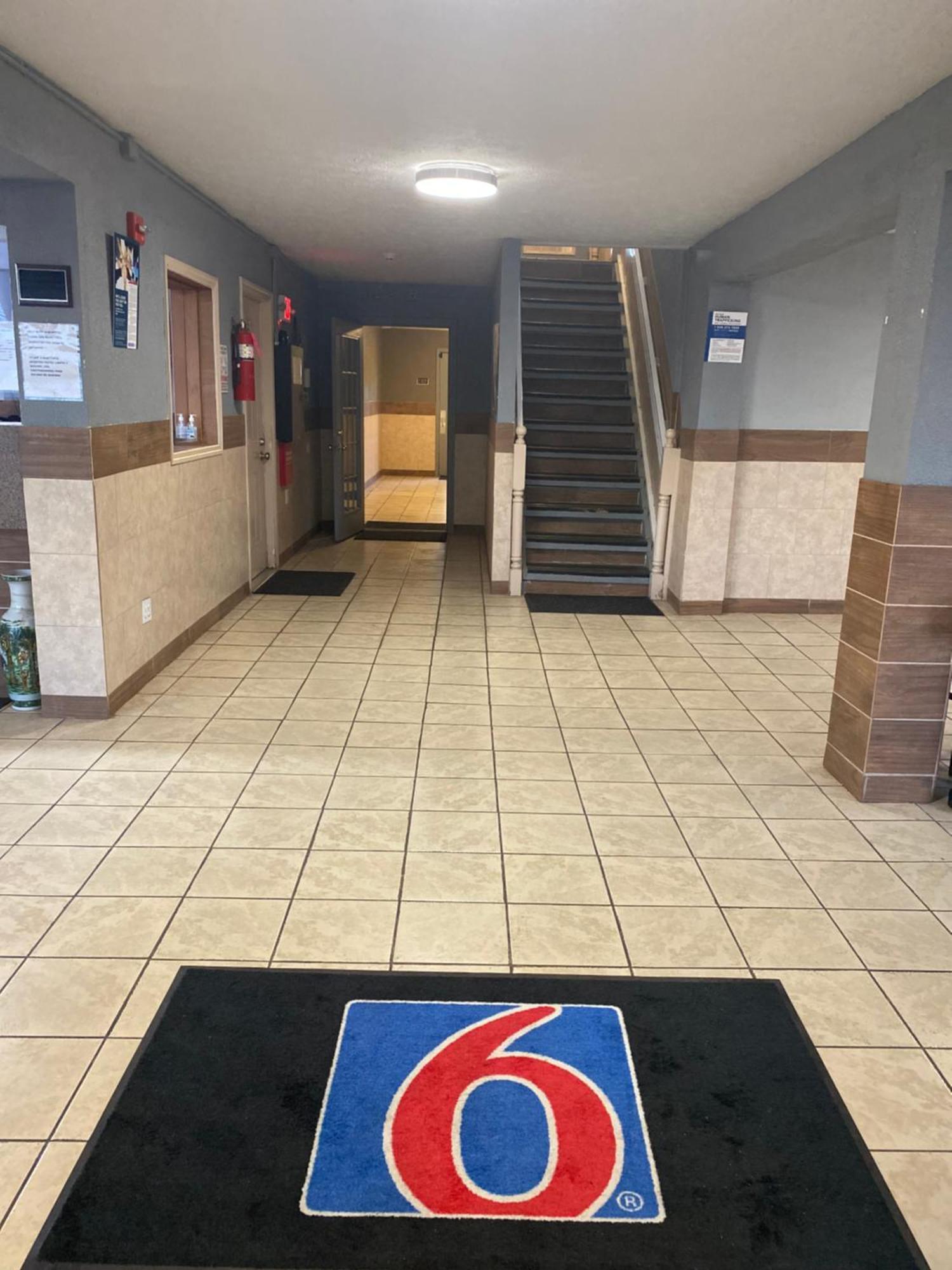 Studio 6 Suites Hurricane, Wv Εξωτερικό φωτογραφία