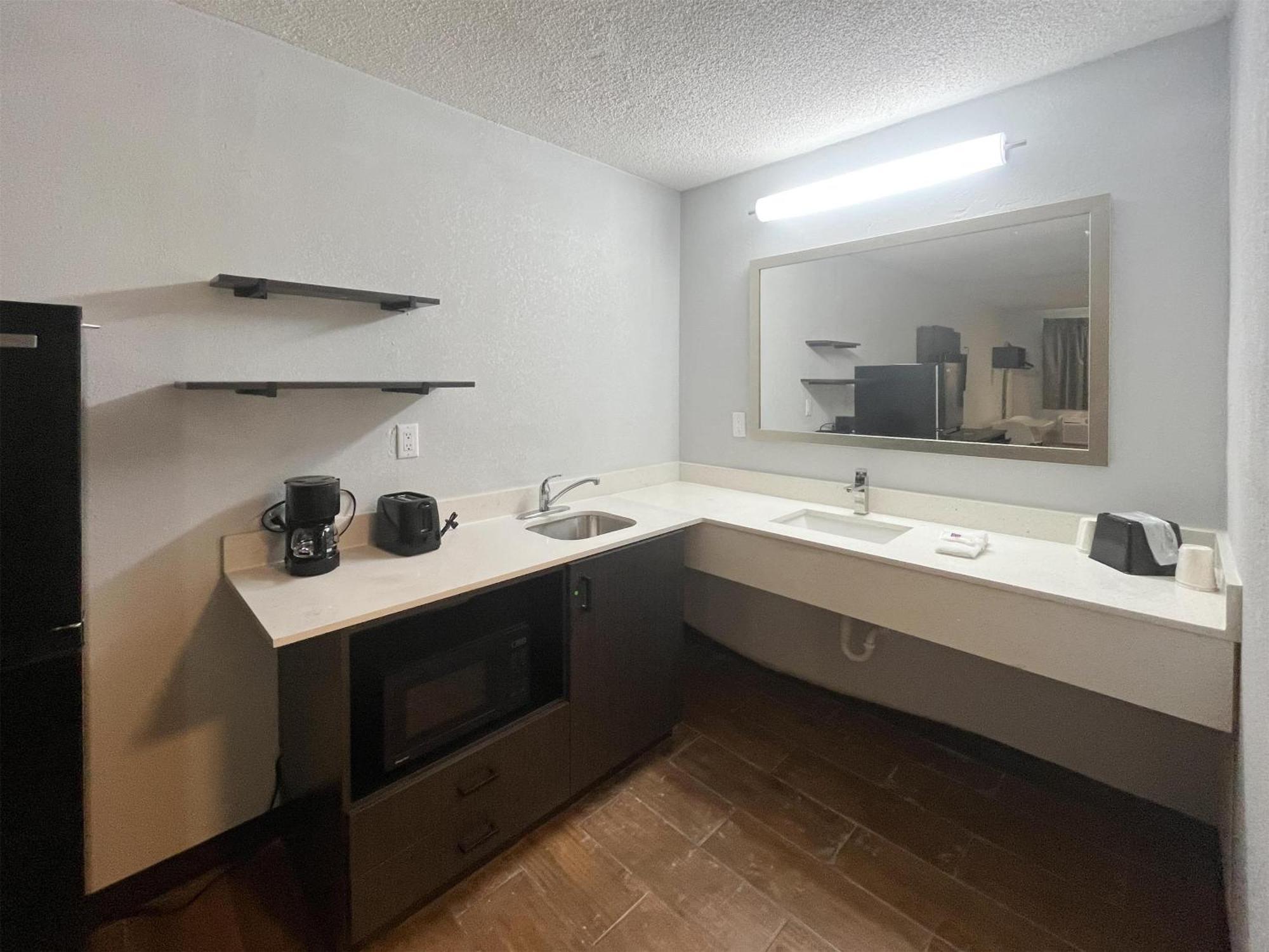 Studio 6 Suites Hurricane, Wv Εξωτερικό φωτογραφία