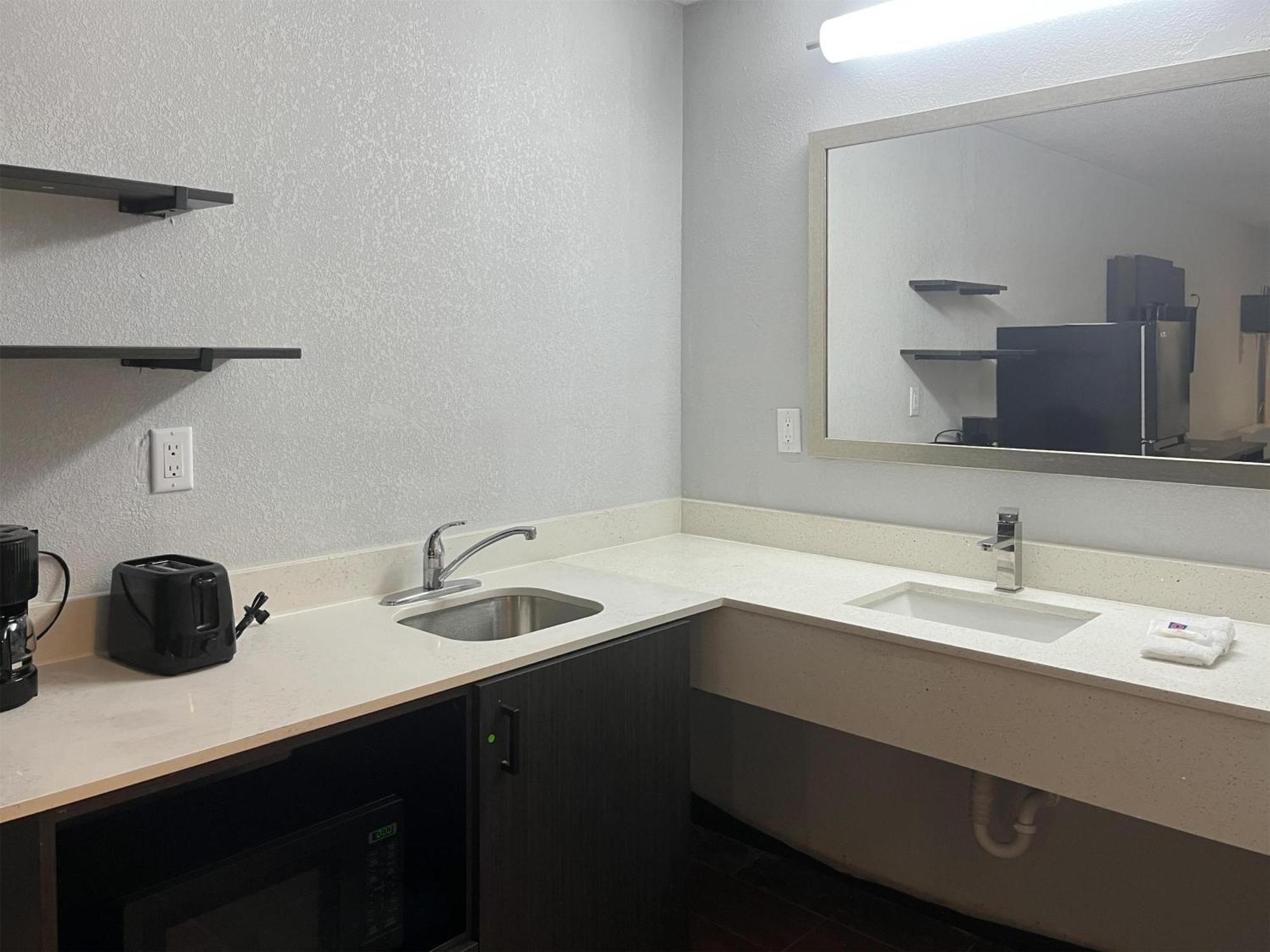 Studio 6 Suites Hurricane, Wv Εξωτερικό φωτογραφία